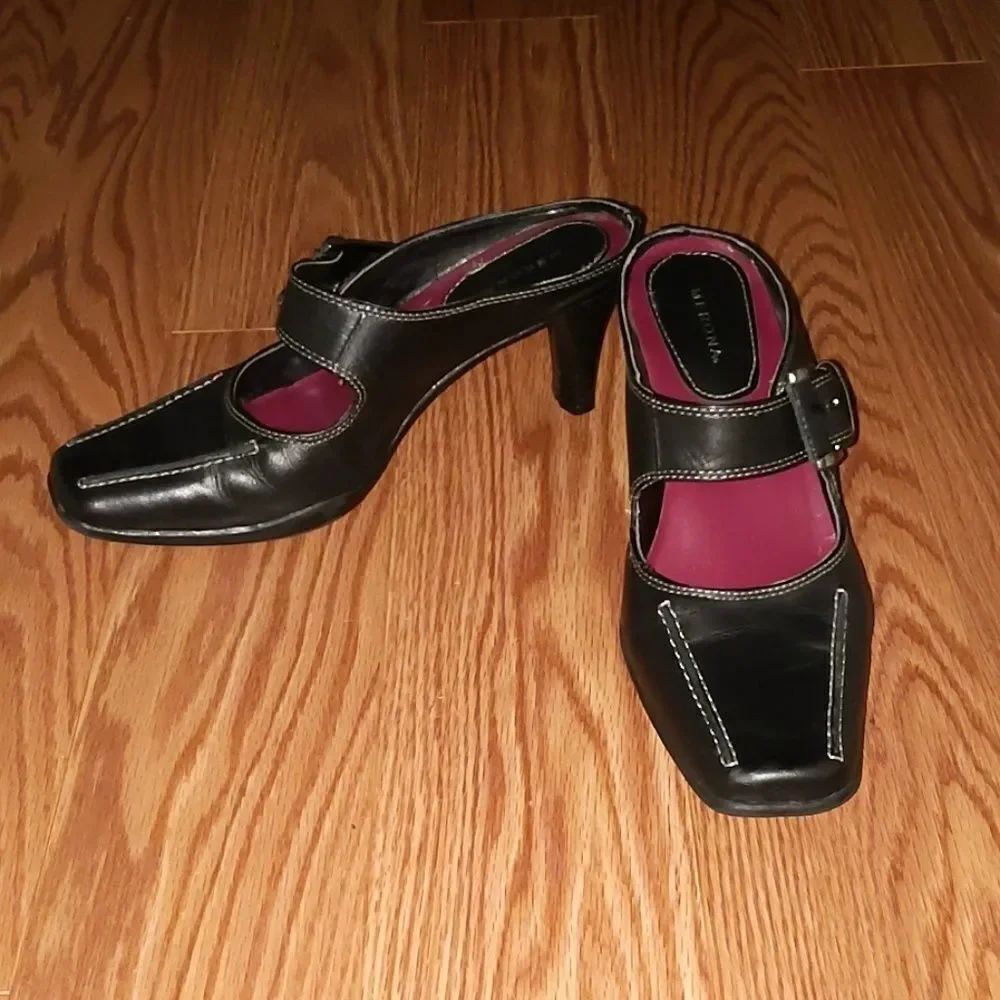 Merona black leather mules Sz 6.5 NWOT